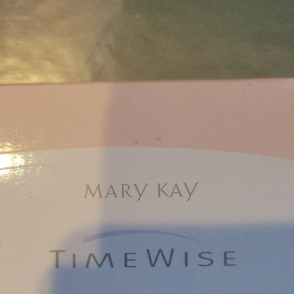 Mary Kay TimeWise Foundation Compact - Cream